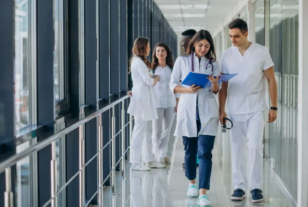 Equipe multidisciplinar da clínica de recuperação para dependentes químicos em São Paulo SP